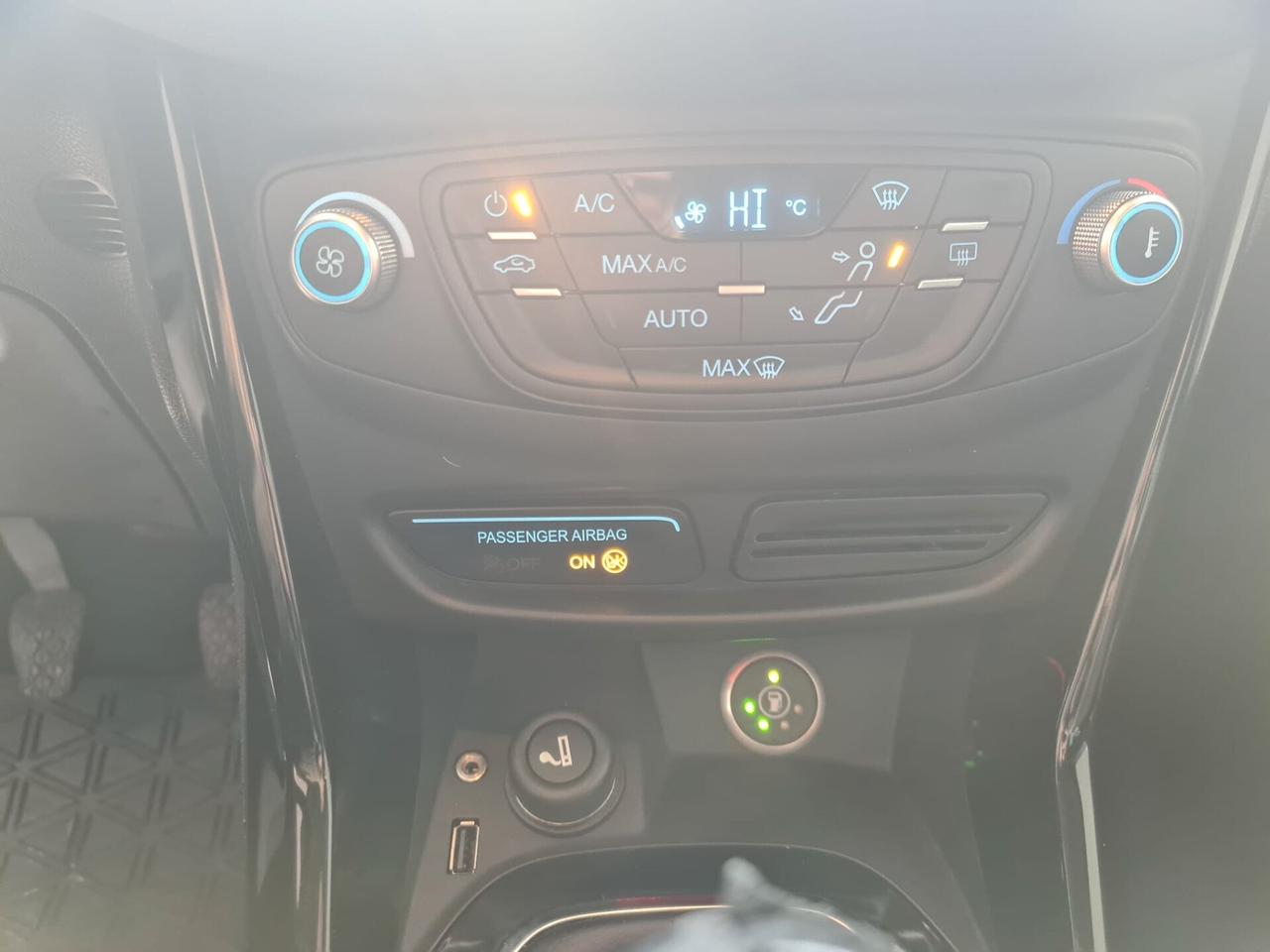 FORD B-MAX 1.4 GPL DEL NORD ITALIA 2015