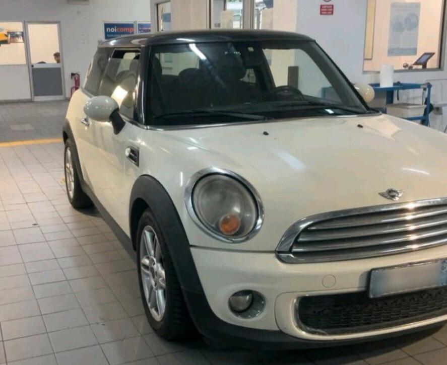 Mini Cooper 1.6 tdi 110 Cv 2011
