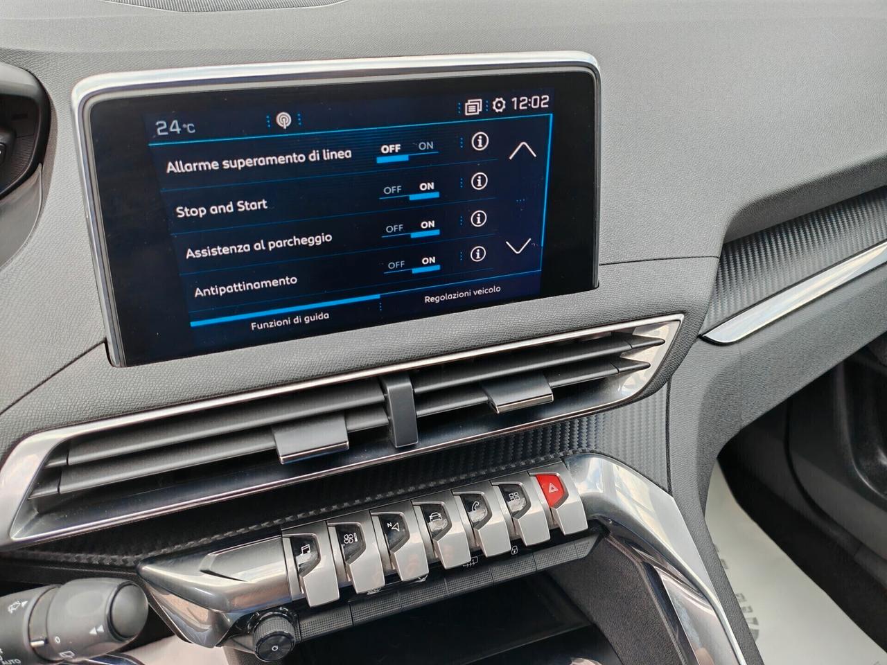 Peugeot 3008 1.5BlueHDi Allure navig led 2021