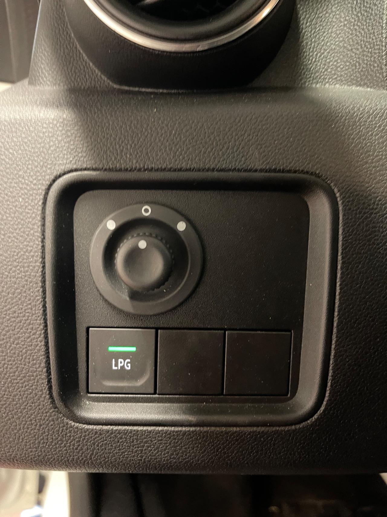 Dacia Duster 1.0 TCe 100 CV Gpl 4x2 Comfort