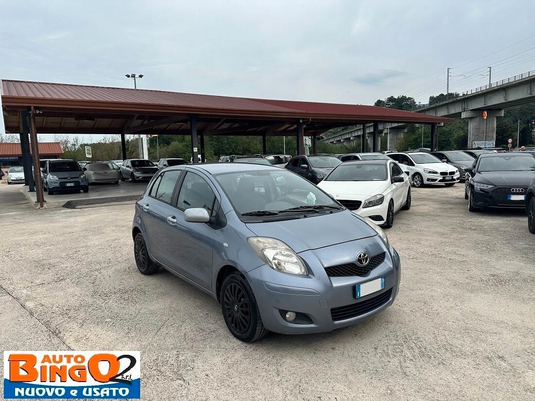 Toyota Yaris 1.0 5 porte