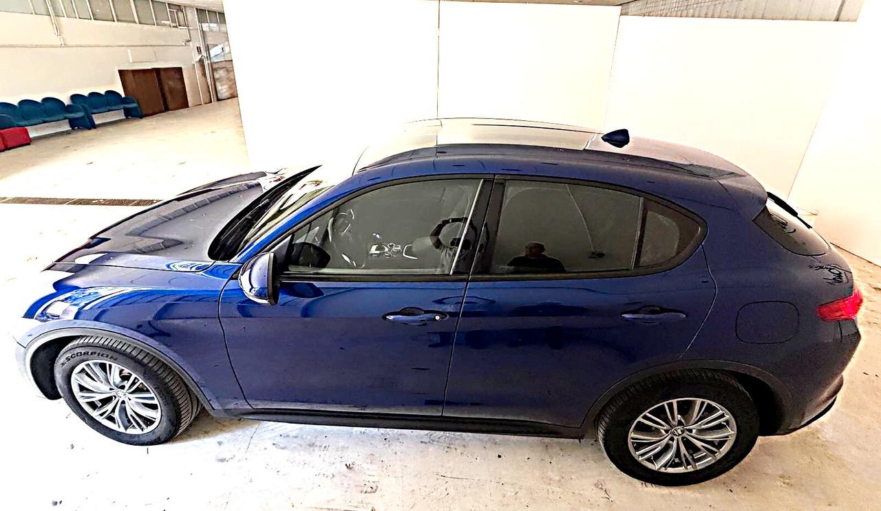 Alfa Romeo Stelvio 2.2 Turbodiesel AT8 2.2 Super Business - n101113