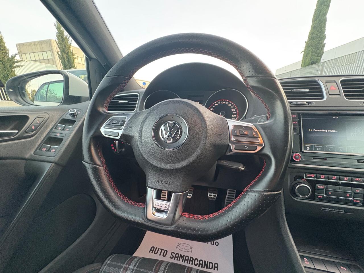 Volkswagen Golf GTI 2.0 TSI 5p.