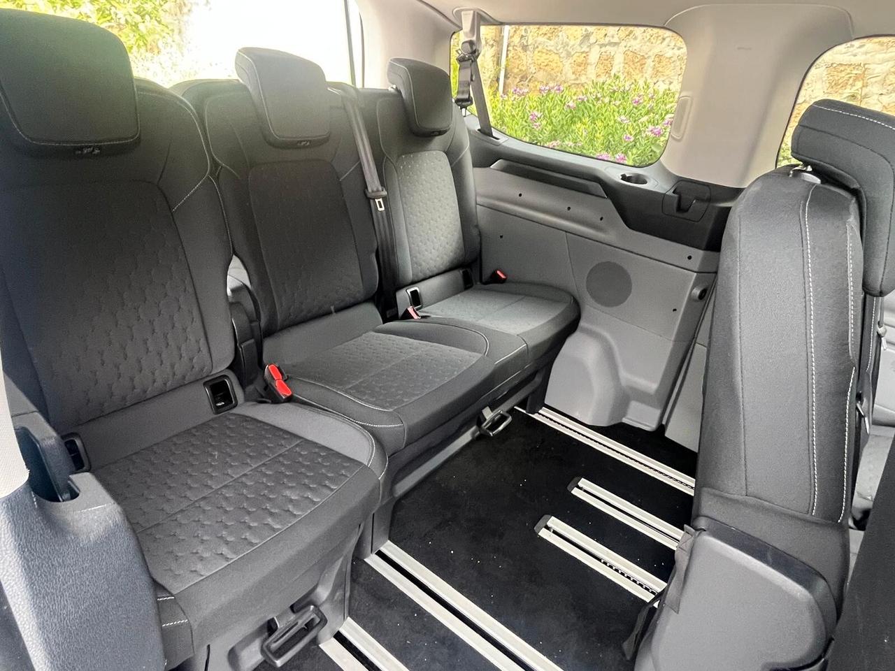 Ford Tourneo Custom Titanium PL 2.0 EcoBlue 170cv 9 POSTI