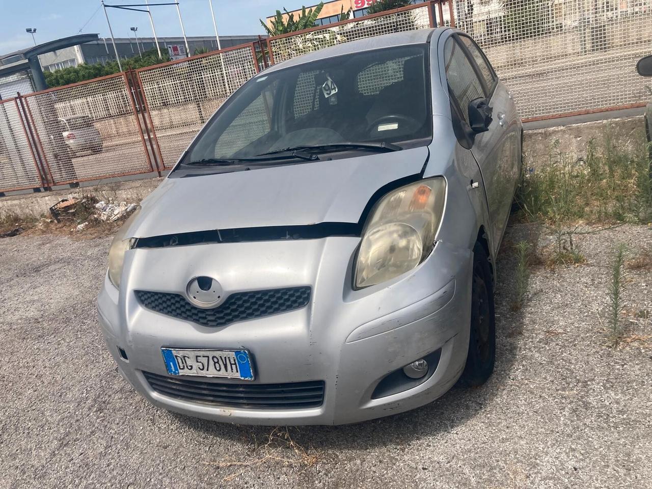 Toyota Yaris 1.3 5 porte M-MT Sol GPL NON MARCIANTE