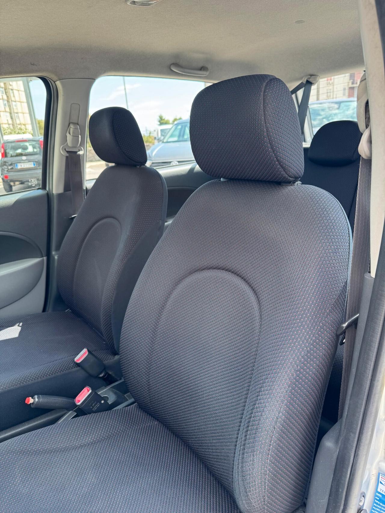 Daihatsu Sirion 1.0 69cv