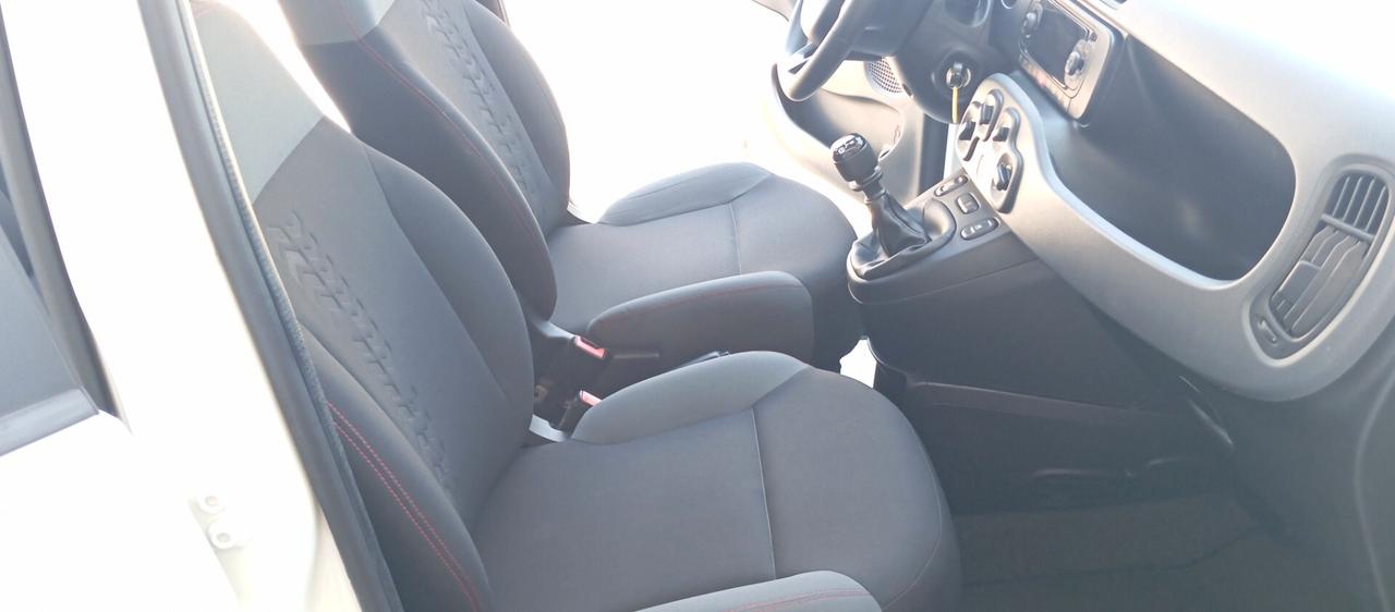 Fiat Panda 1.2i 69 CV - Garanzia-Neopatentati