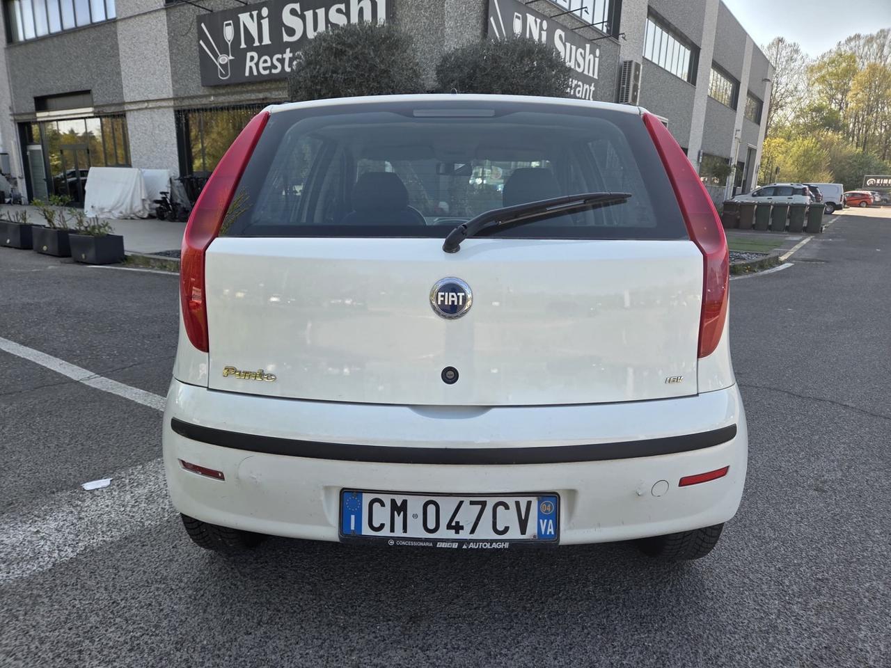 Fiat Punto 1.2 16V 5 porte Emotion* Neo patentati *