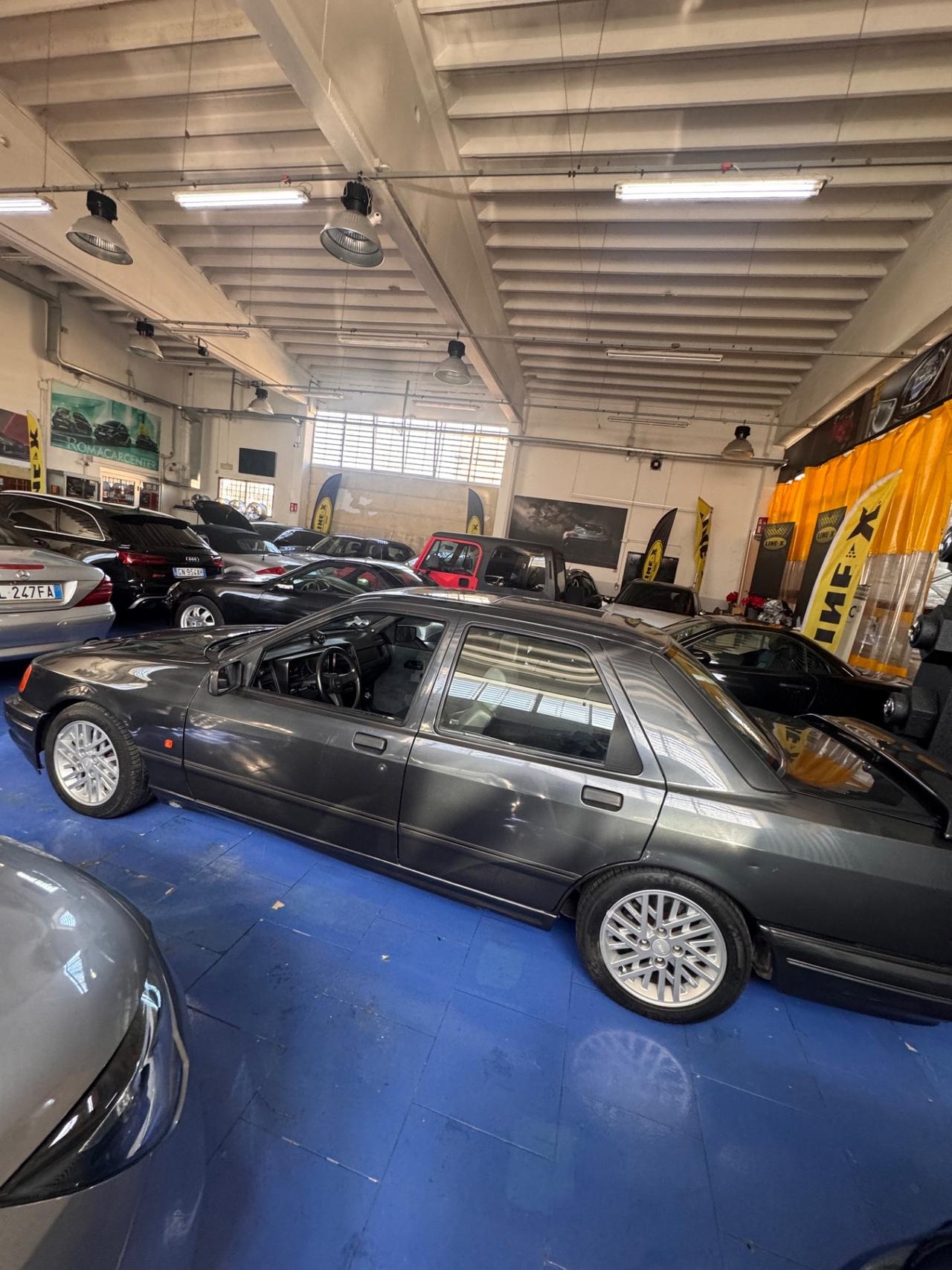 Ford Sierra 2.0i turbo 16V 4p. RS Cosworth Executive