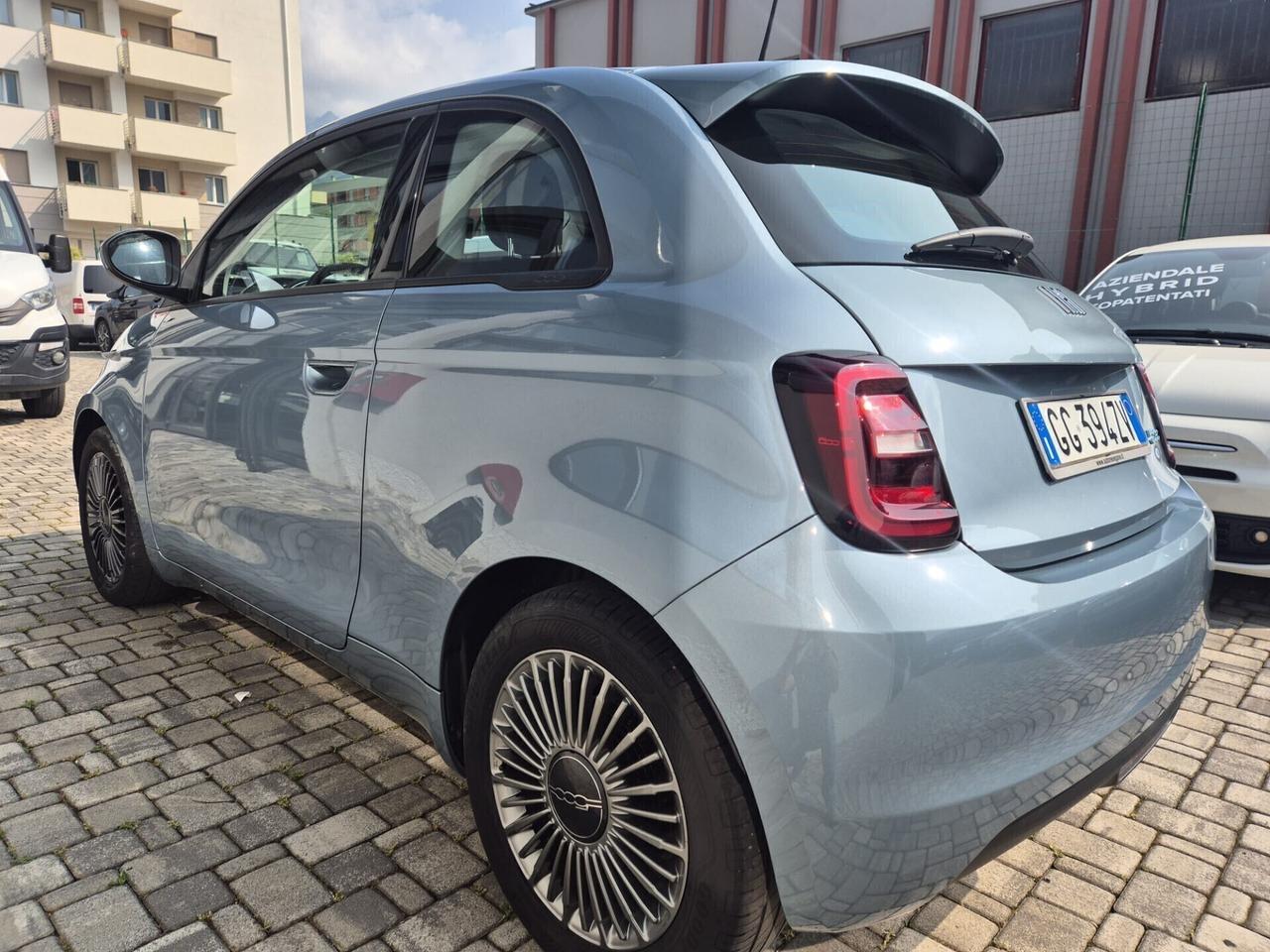 Fiat 500e 42 kWh Icon