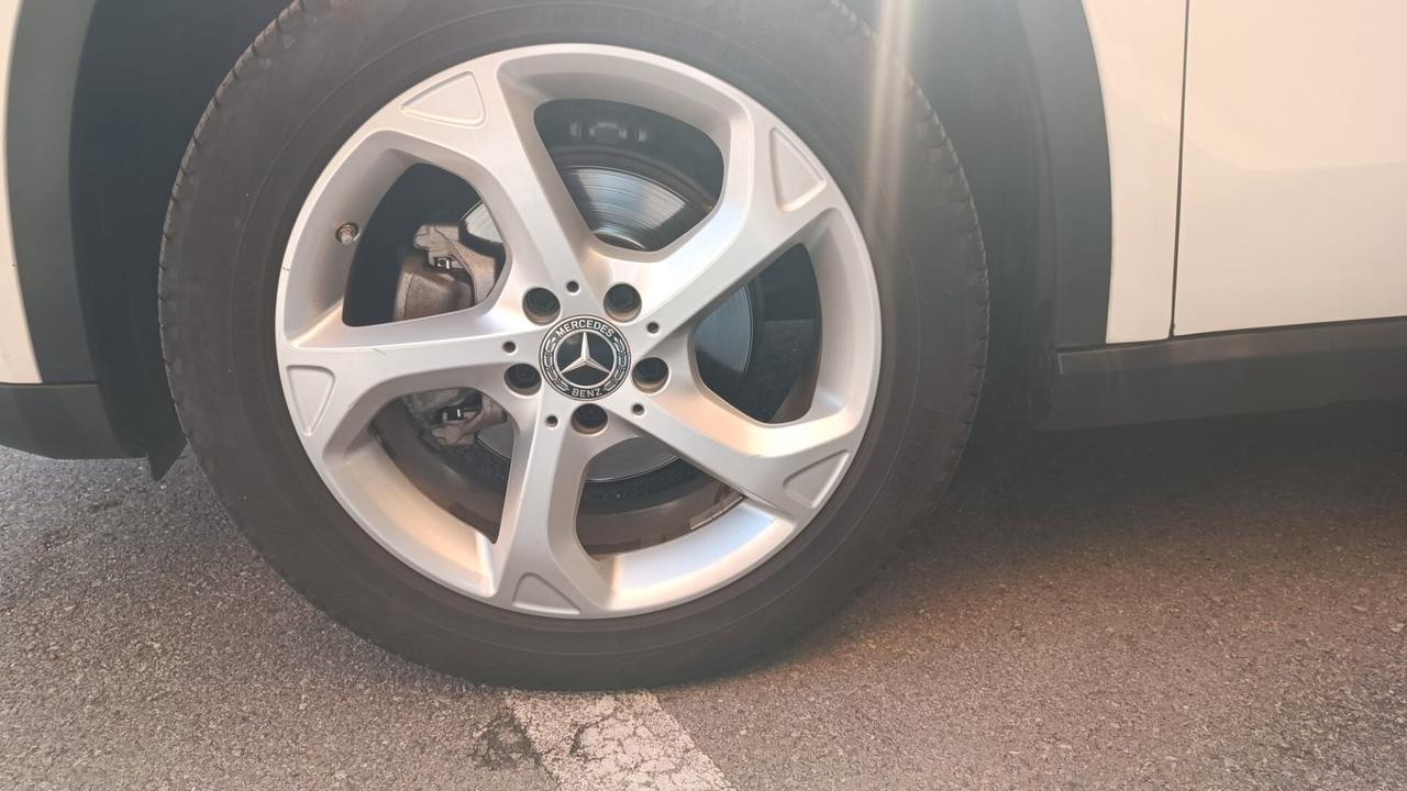 Mercedes-Benz GLA-Klasse GLA 180 d Sport 1’5 Diesel 110cv Cambio AUTOMATICO