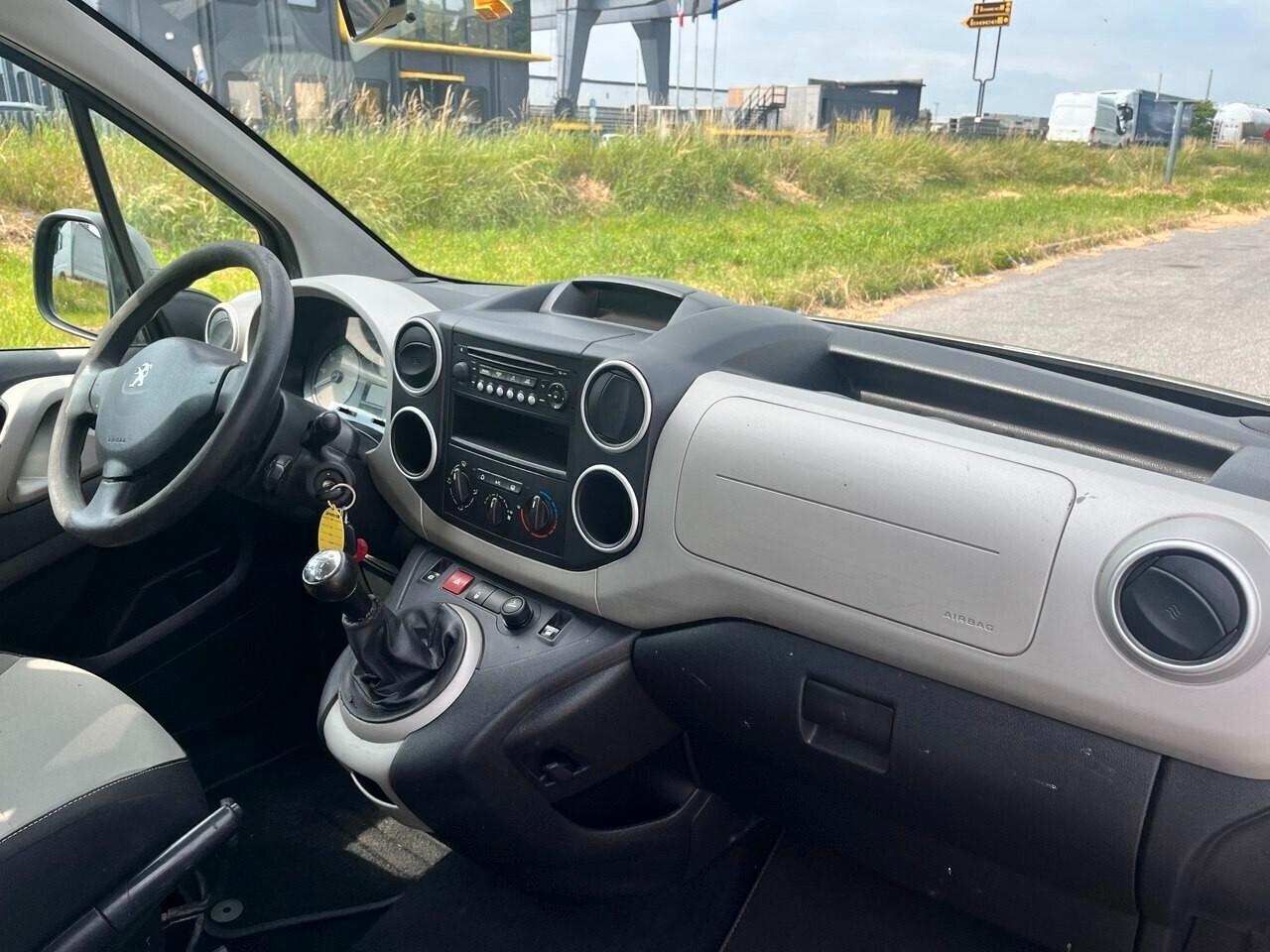 Peugeot Partner Tepee 1.6 HDi 92CV Outdoor