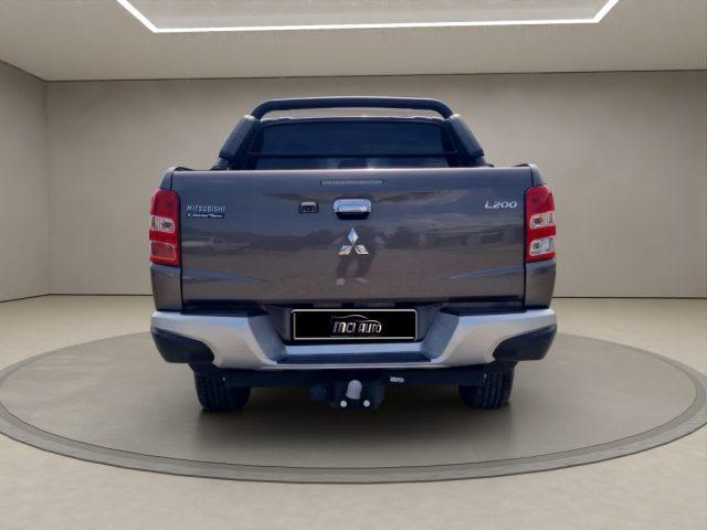 MITSUBISHI L200 2.4 DI-D/181CV Double Cab Intense Hp Mivec