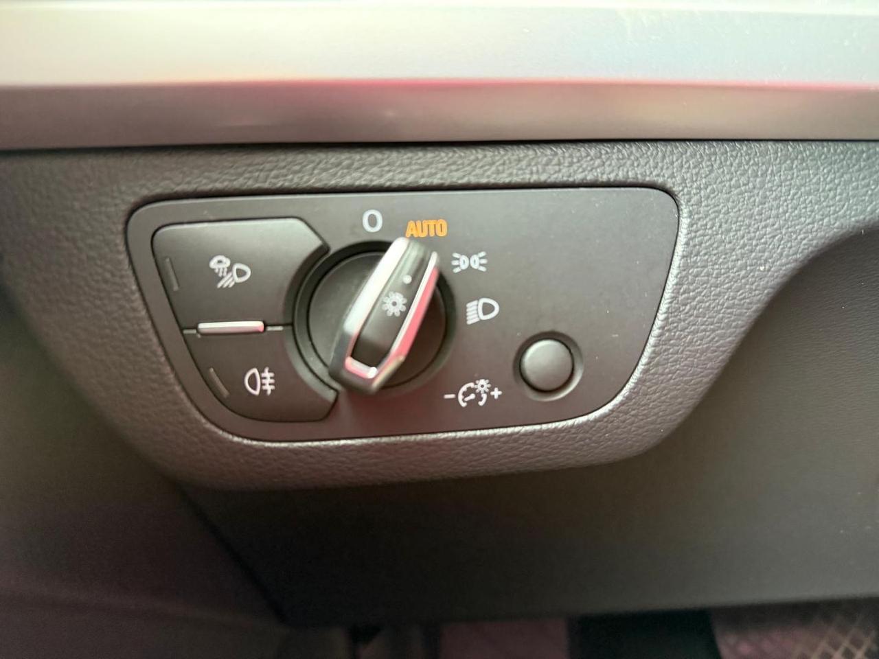 Audi Q5 S Line 2.0 40 TDI MHEV #7305