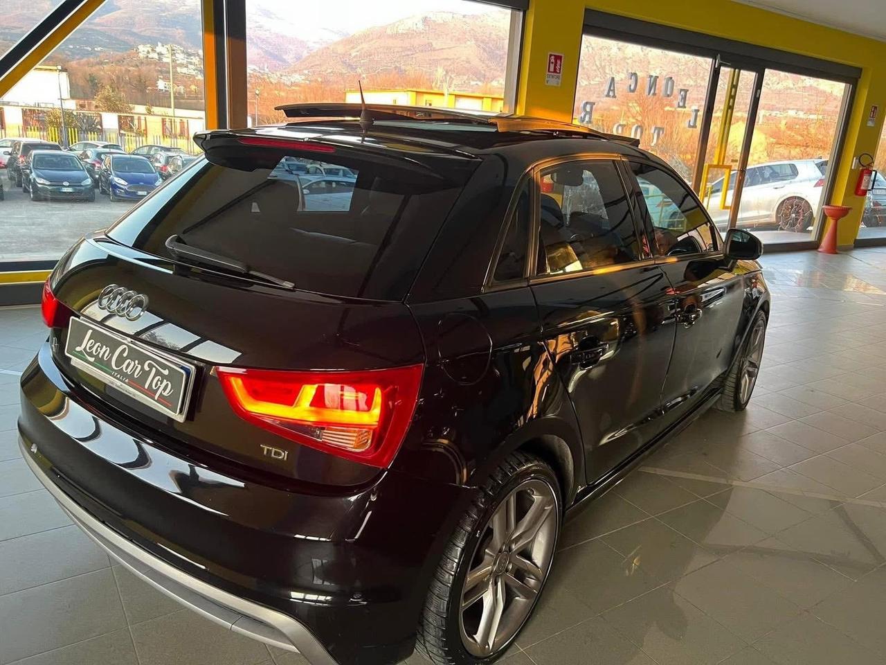 Audi A1 1.6 TDI 105 CV tetto apribile misto pelle full