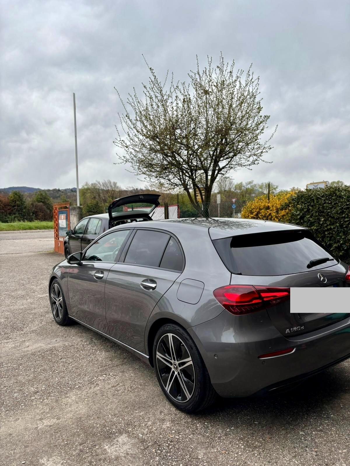 Mercedes-benz A 180 d Automatic AMG Line Premium Plus