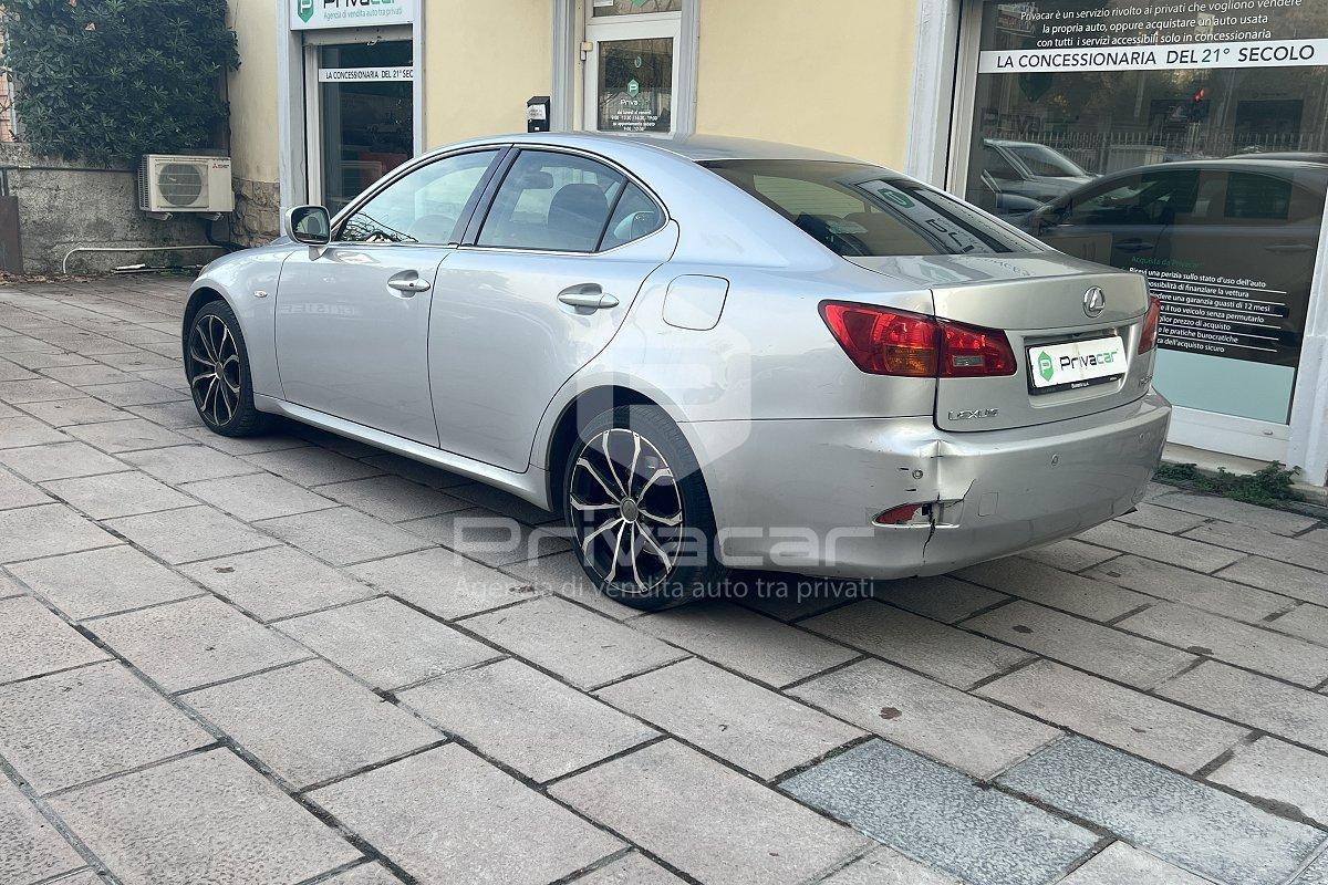 LEXUS IS 220d 2.2 16V Luxury