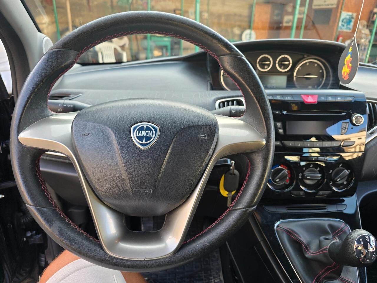 Lancia Ypsilon 1.3 MJT 95cv elefantino full bicolore 2013