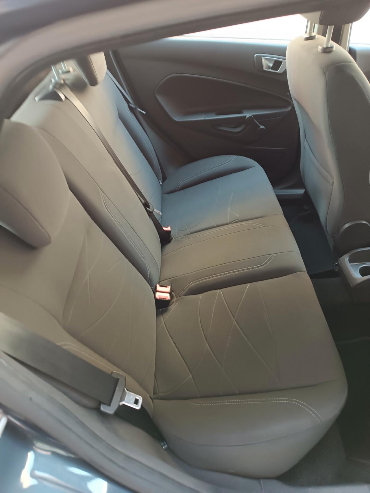 Ford Fiesta 1.5 TDCi 75CV 5 porte Business