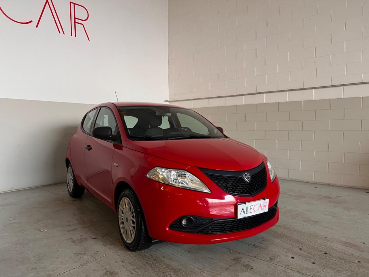 Lancia Ypsilon 1.2 69 CV 5 porte Elefantino Blu