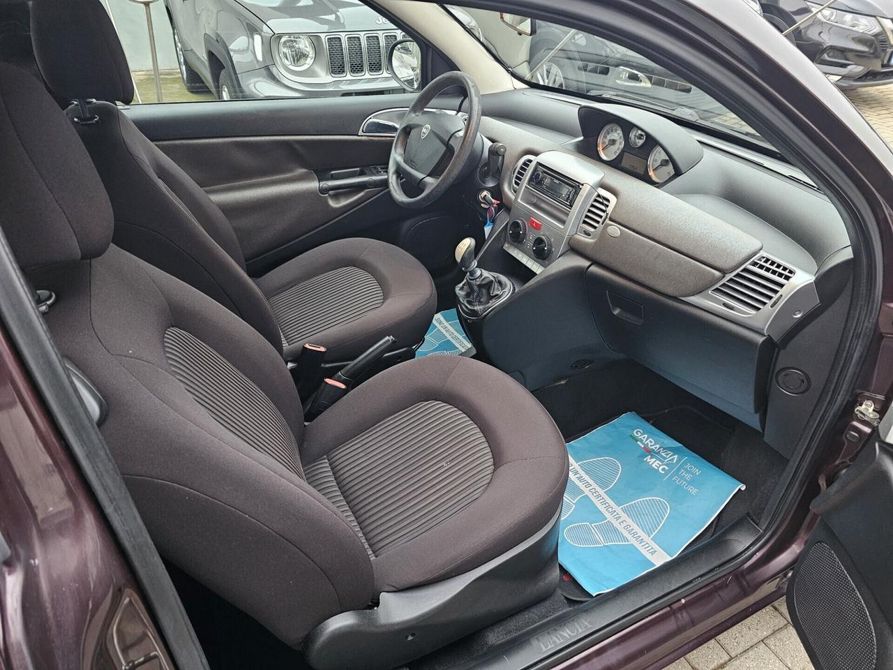 Lancia Ypsilon 1.2 69 CV Argento