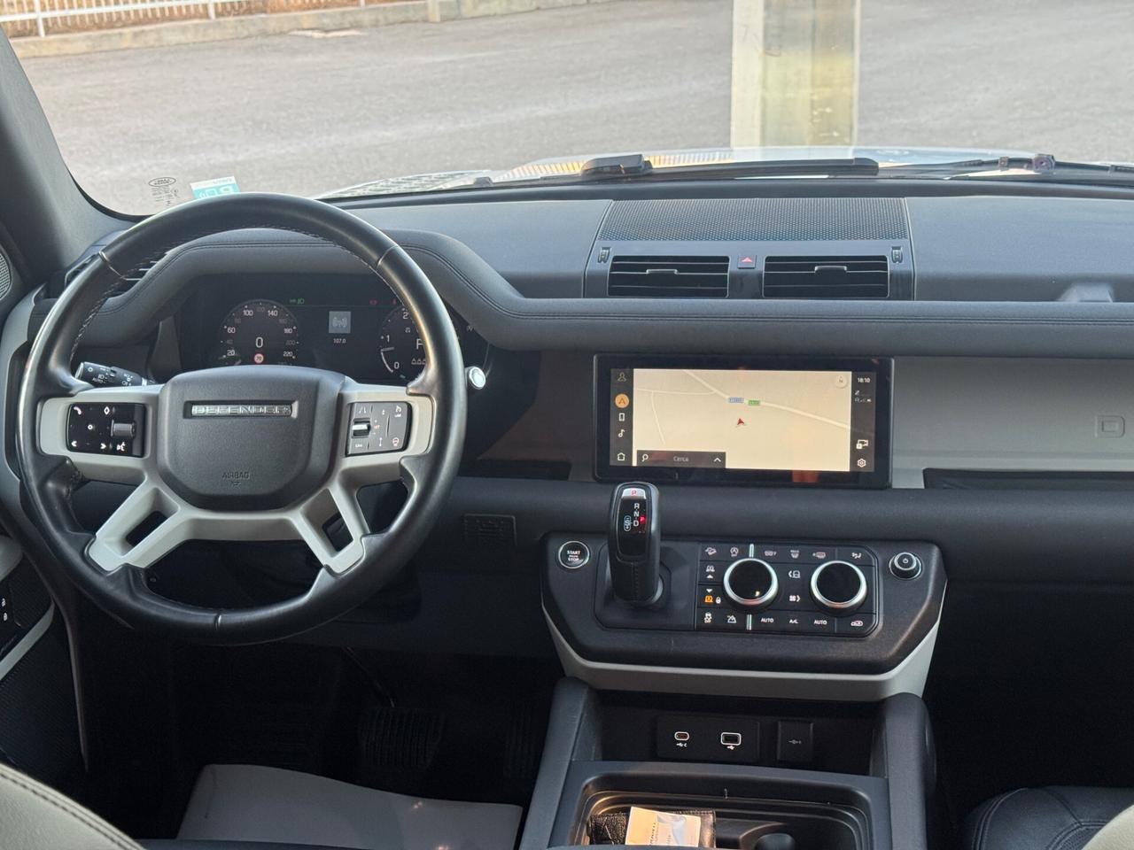 Land Rover Defender 110 3.0D I6 200 CV AWD Auto X-Dynamic SE
