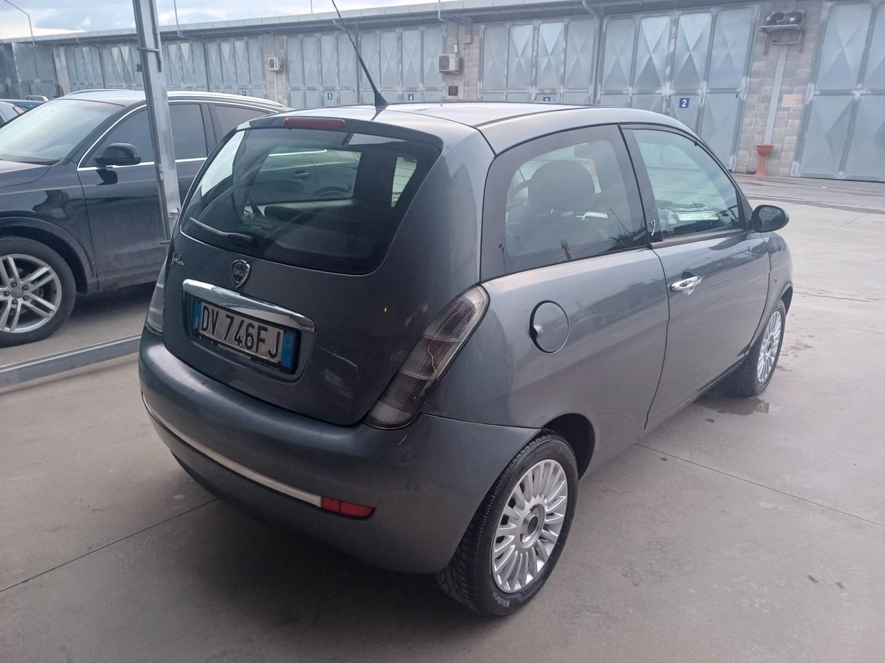 Lancia Ypsilon 1.2 Oro UniPro