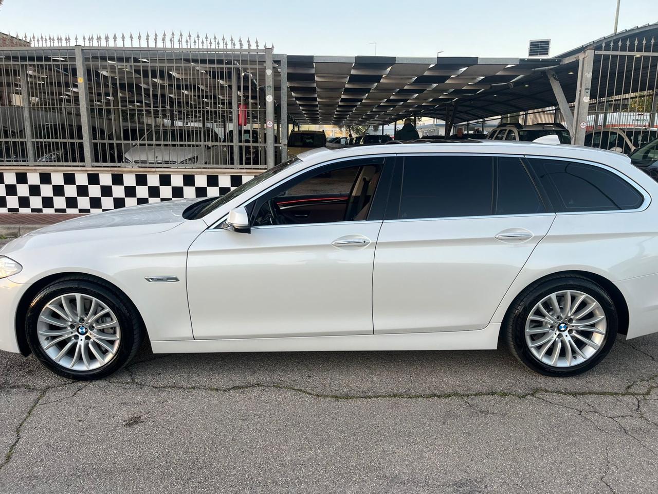 Bmw 530 d Touring Luxury 2015