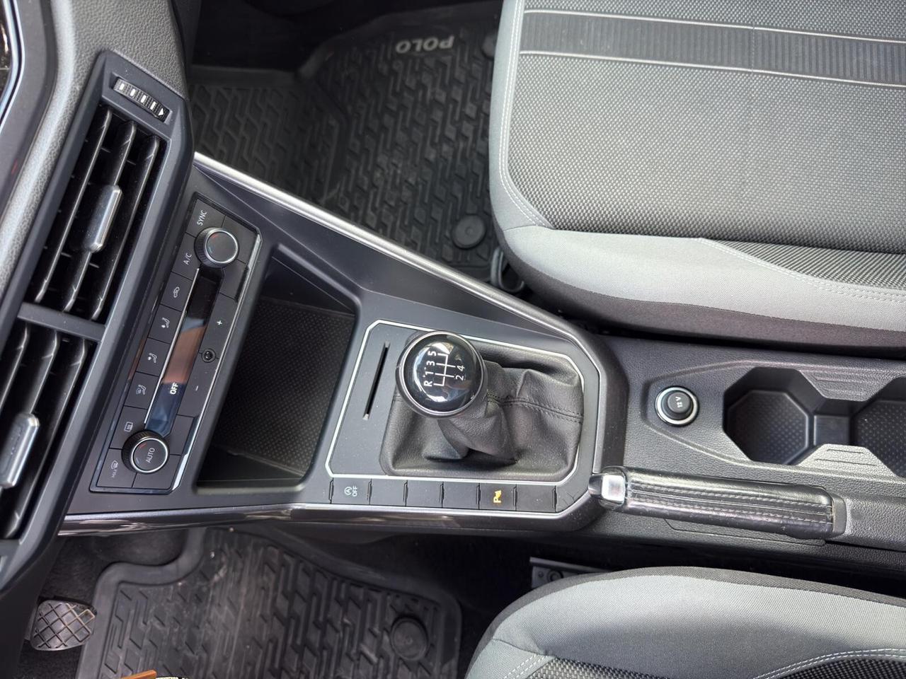 Volkswagen Polo 5p 1.6 tdi 95cv R-Line 2019