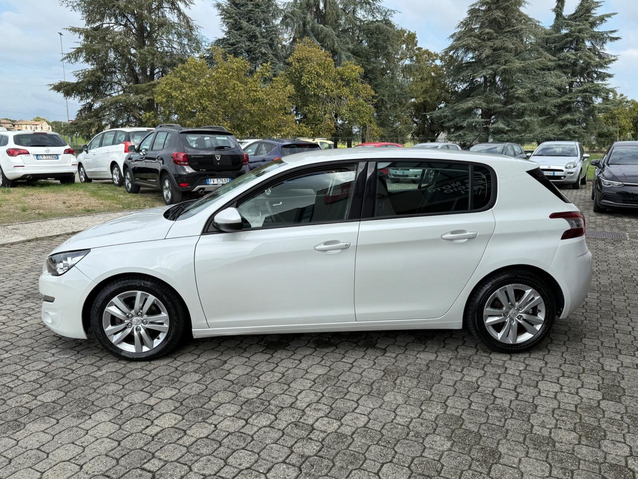 Peugeot 308 1.6 HDi|CERCHI IN LEGA
