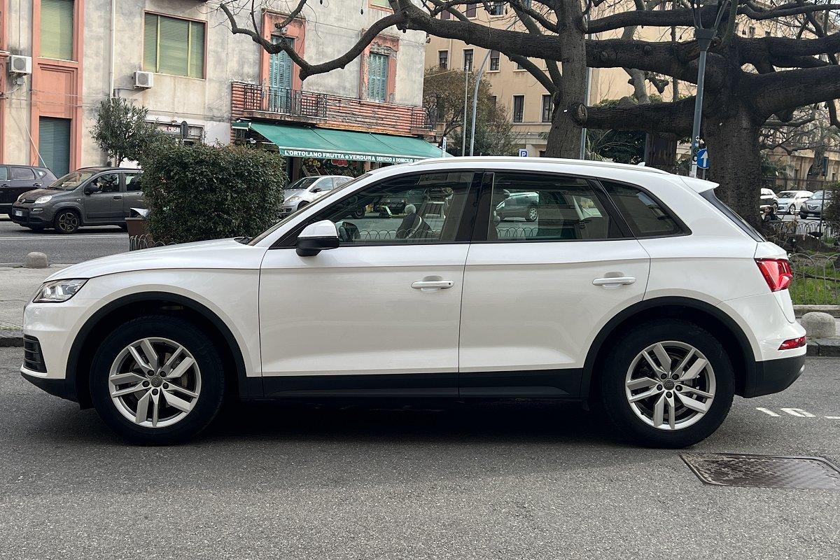 AUDI Q5 2.0 TDI 150 CV Business Sport