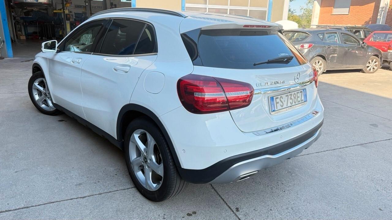 Mercedes-benz GLA 200 d Automatic 4Matic Sport