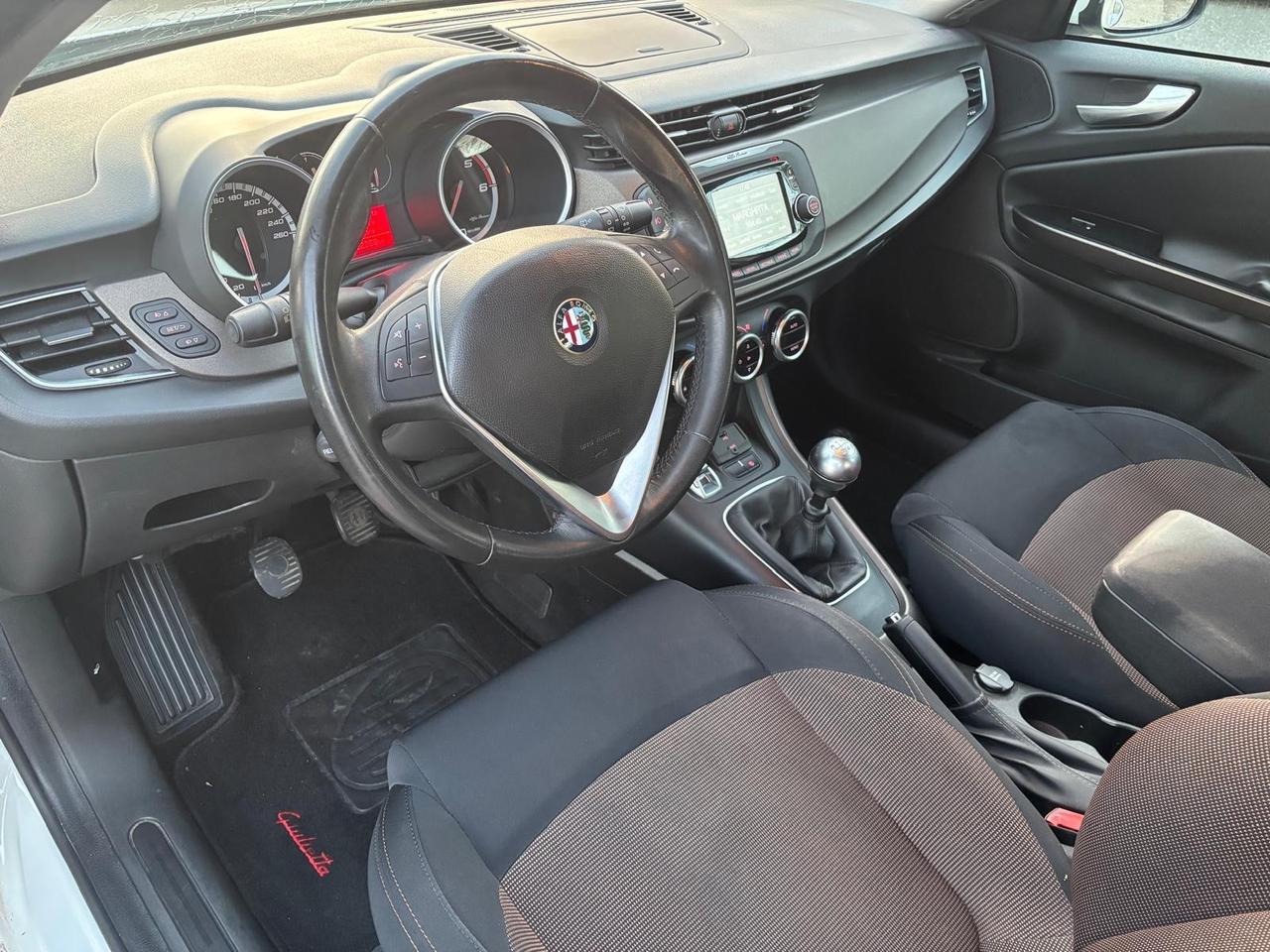 Alfa Romeo Giulietta 2.0 JTDm-2 150 CV Distinctive