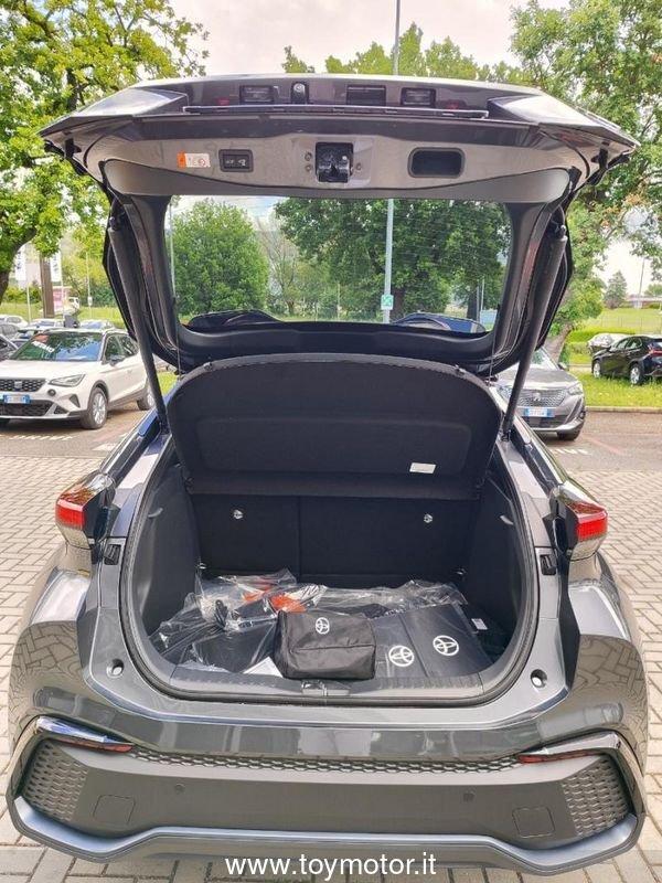 Toyota C-HR (2023-) 1.8 HV Lounge