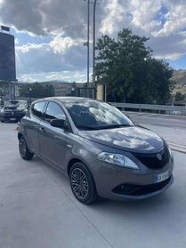 Lancia Ypsilon 1.2 69 CV 5 porte GPL Ecochic Elefantino Blu