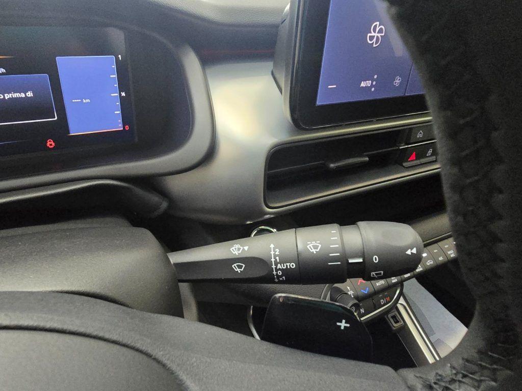 Jeep Avenger 1.2 Turbo 100 CV e-Hybrid Summit + Tetto