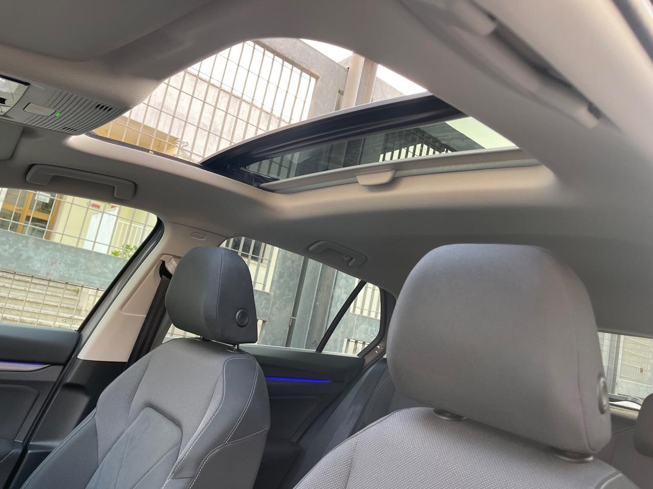 VOLKSWAGEN GOLF 8 Style TETTO 2021
