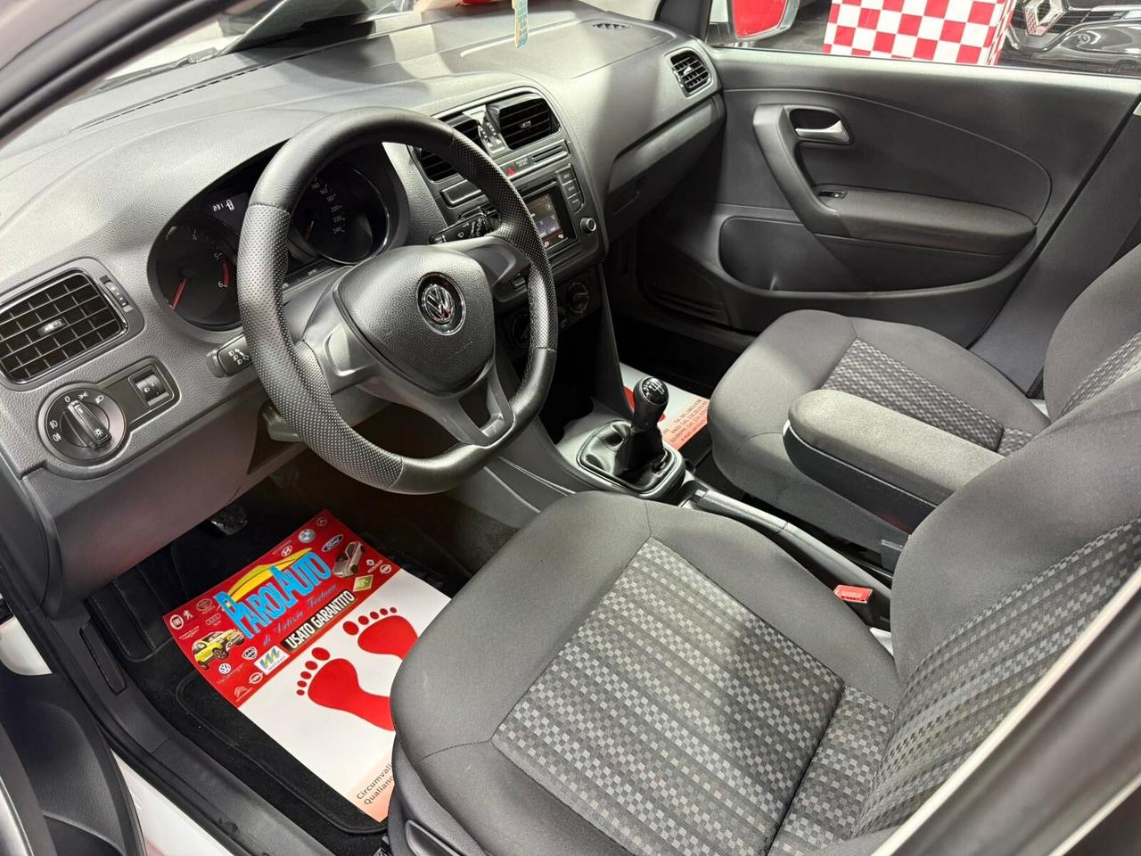 Volkswagen Polo 1.4 TDI 75cv Fresh - 2015