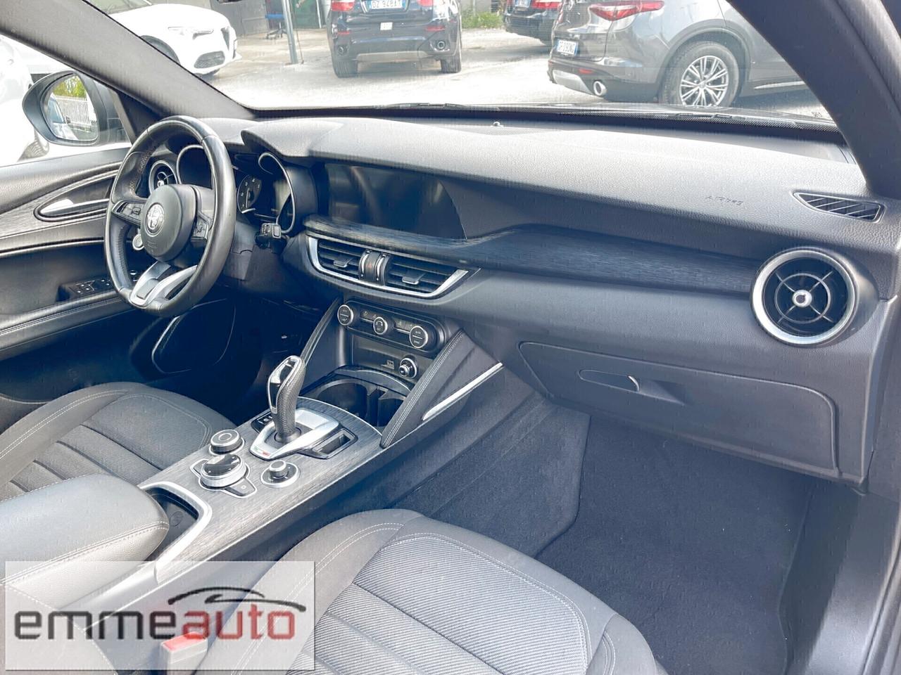 Alfa Romeo Stelvio 2.2 Turbodiesel 160 CV AT8 RWD super AUTOCARO N1 5 POSTI