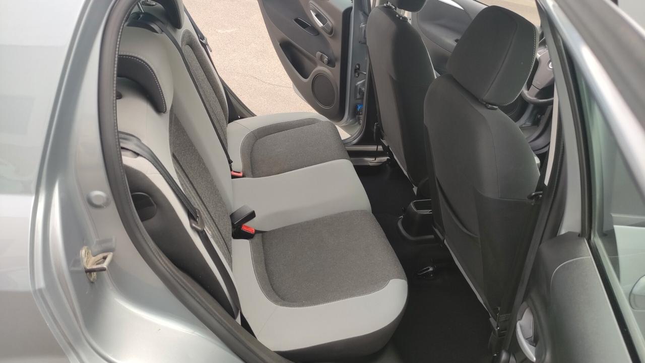 Fiat Punto 1.3 MJT II S&S 85 CV 5 porte ECO Easy NEOPATENTATI - 2012