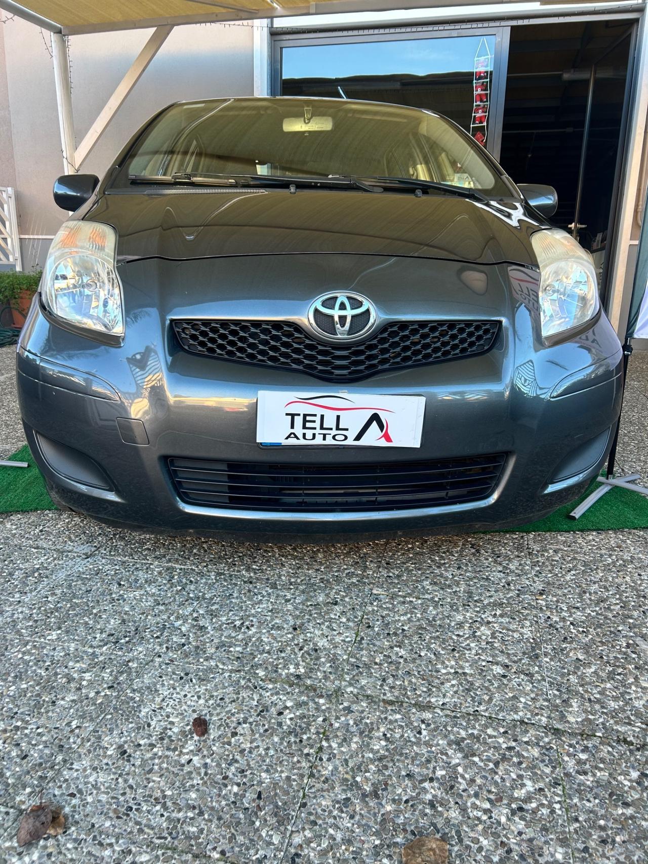 Toyota Yaris 1.0 5 porte