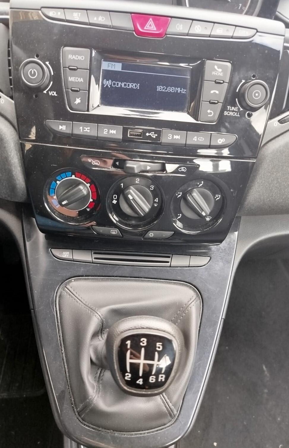 Lancia Ypsilon 1.0 FireFly 5 p. S&S Hybrid Ecochic A. Ferretti 69 CV NEO 2022 IVA