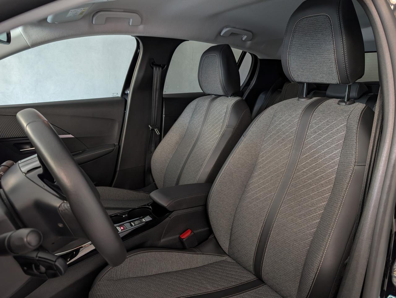 Peugeot 208 ii 1.2 puretech 100cv Allure