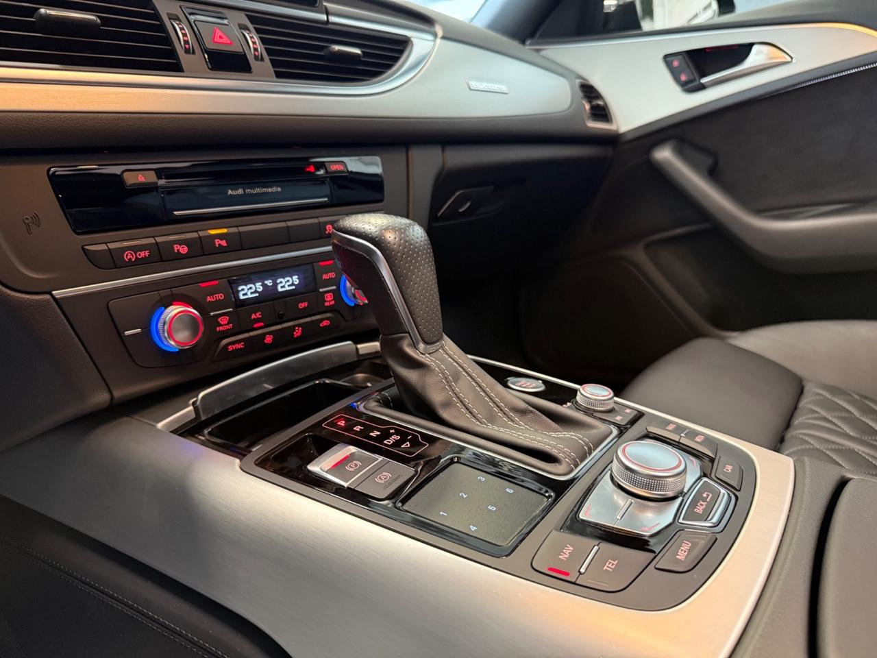 Audi A6 3.0 218cv quattro S-Line Sedili a guscio Tetto