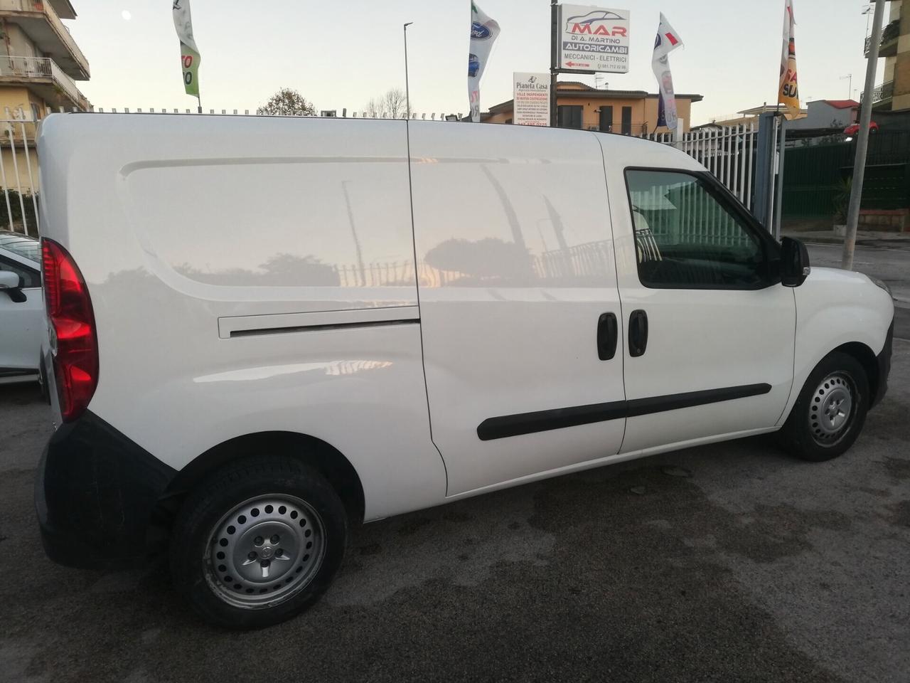 Opel combo 1.6 mjet passo lungo coibentato