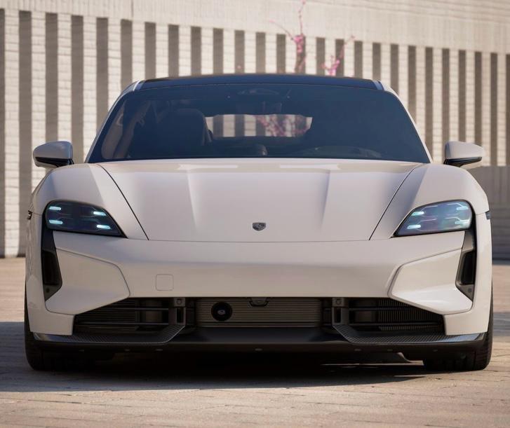 Porsche Taycan Turbo S - 950 CV