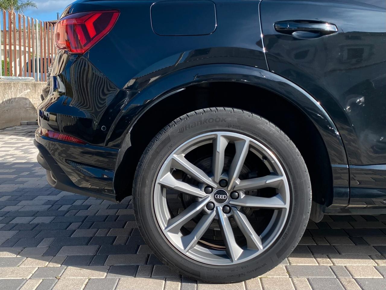 Audi Q3 S Line Edition 1.4 TFSI e 245CV s-tronic 45