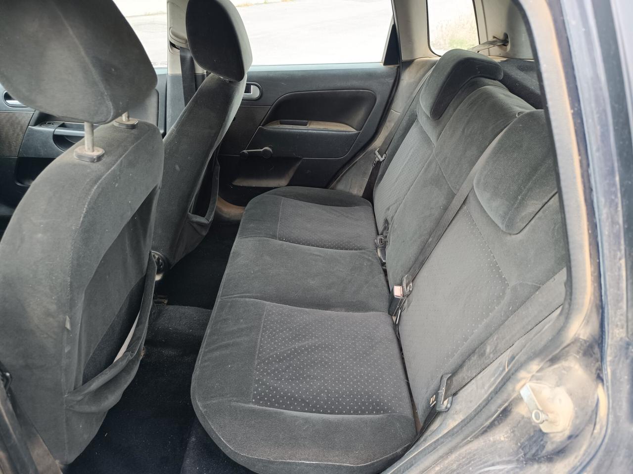 Ford Fiesta 1.4 TDCi 5p. Ghia