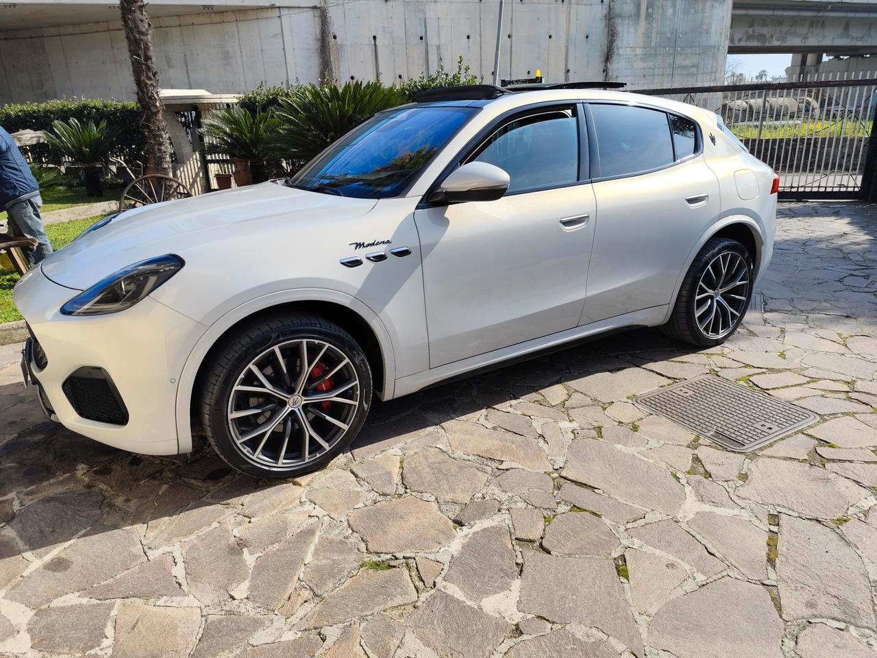 Maserati Grecale MHEV 330 CV AWD Modena