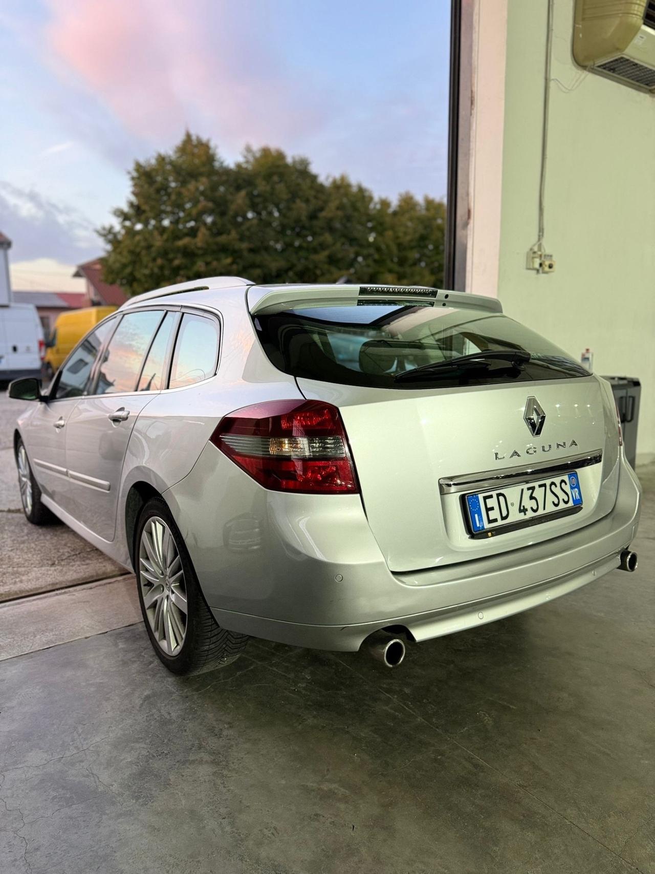Renault Laguna 2.0 dCi 150CV 4Control
